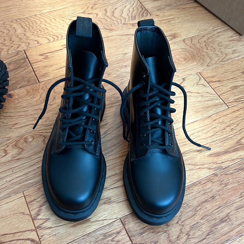 Dr. Martens 1460 Mono Smooth Leather Boots